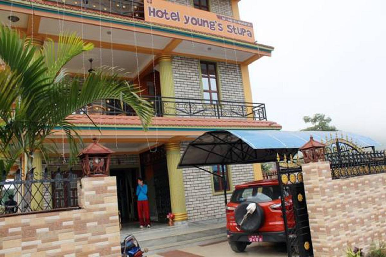Hotel Young's Stupa Ranipauwa Bagian luar foto